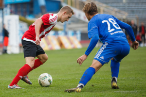 Mecz czwartej ligi piłki nożnej: Unia Tarnów - Tarnovia
